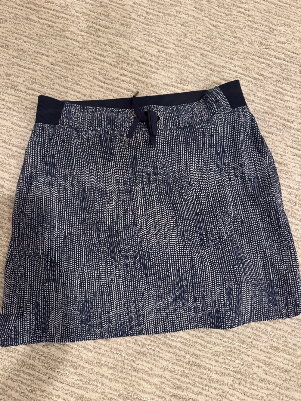 Athleta Navy and White Patterned Knit Skirt